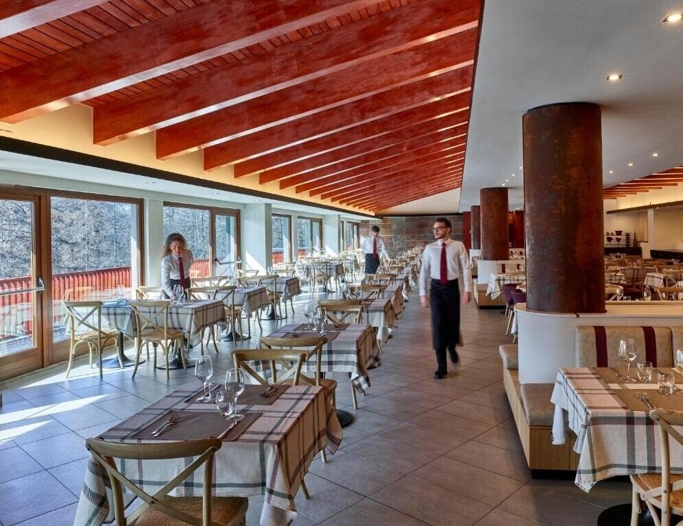 Територія Sansicario Majestic 4*