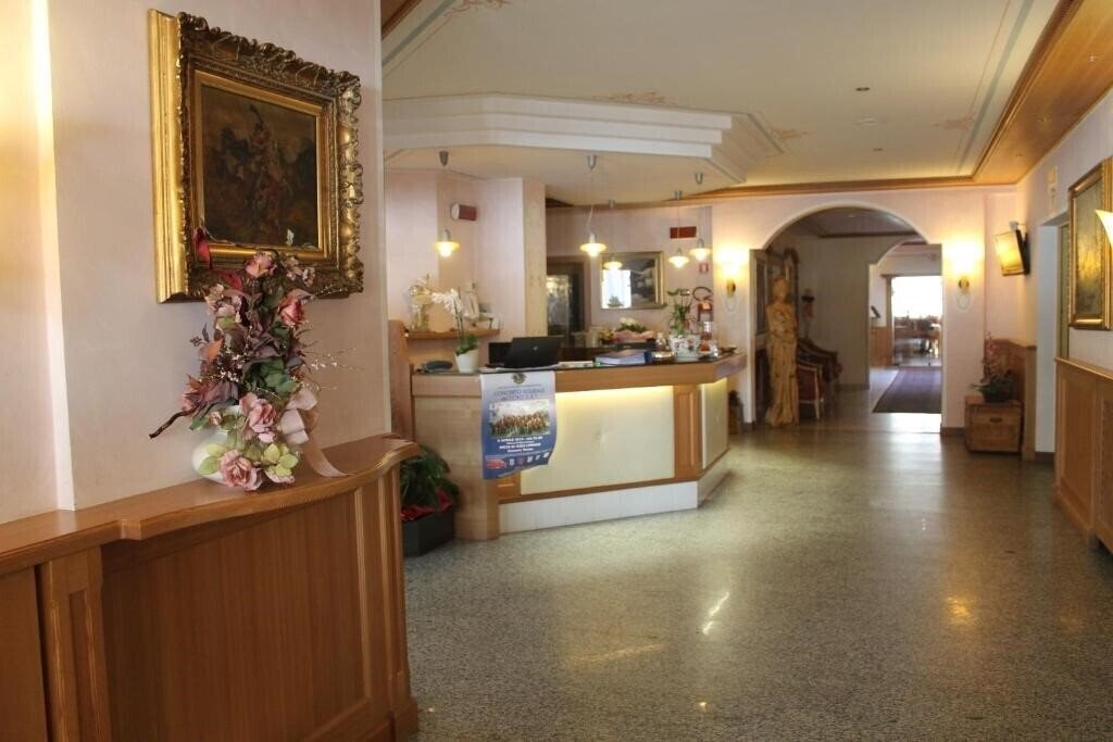 Апартаменты Canada Pinzolo 4*