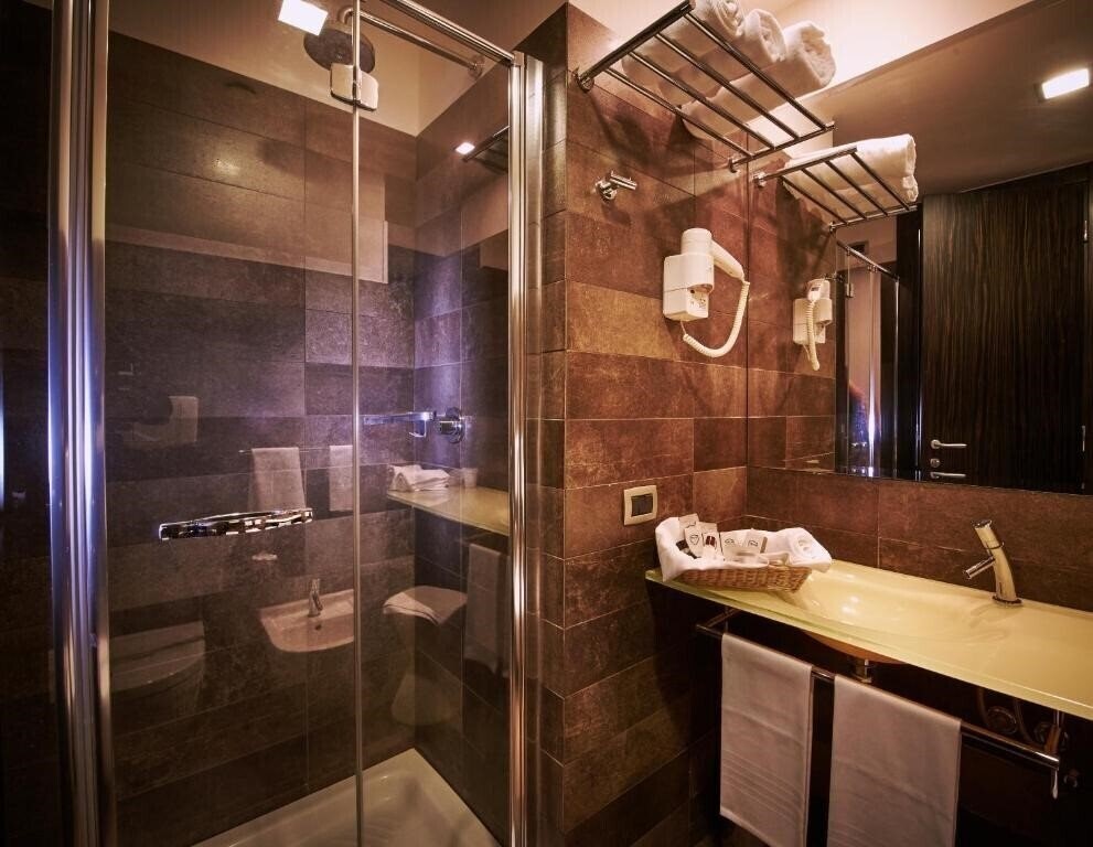 Апартаменти Tower Inn Pisa Valdera 4*