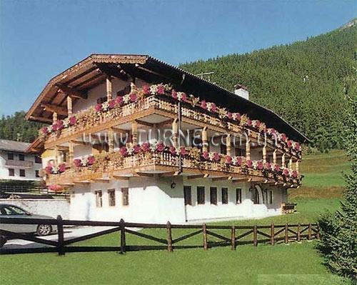 Фотография Garni Lastei 2*