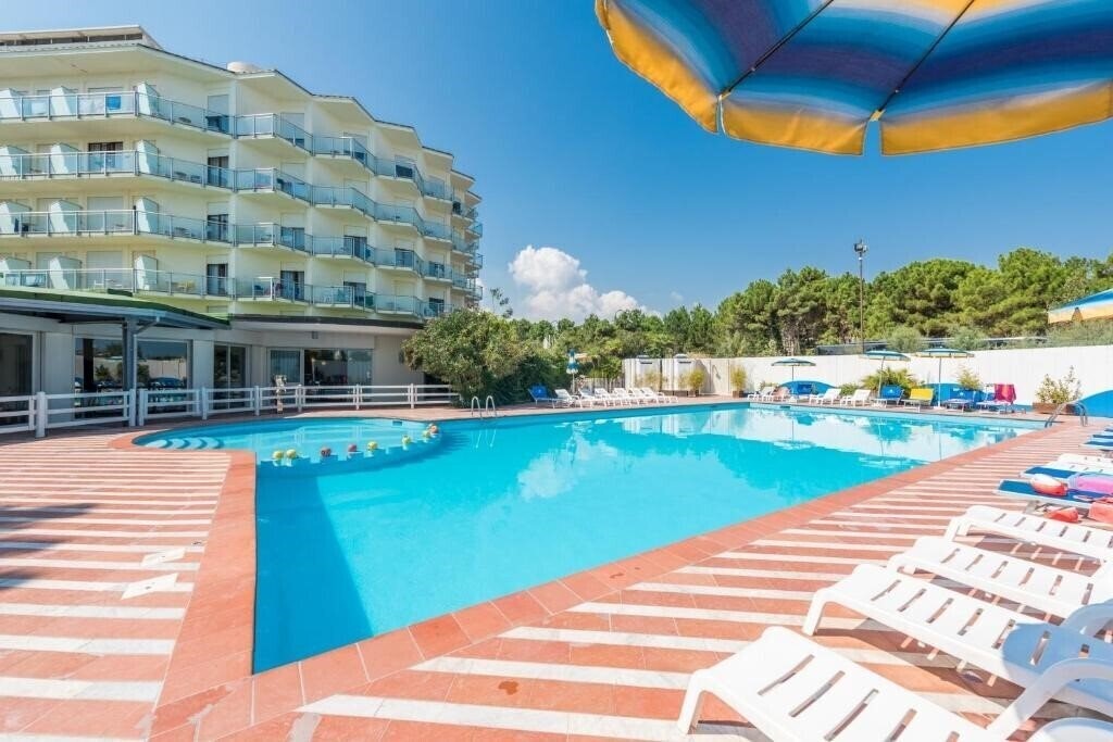 Вид Bellevue Beach 4*