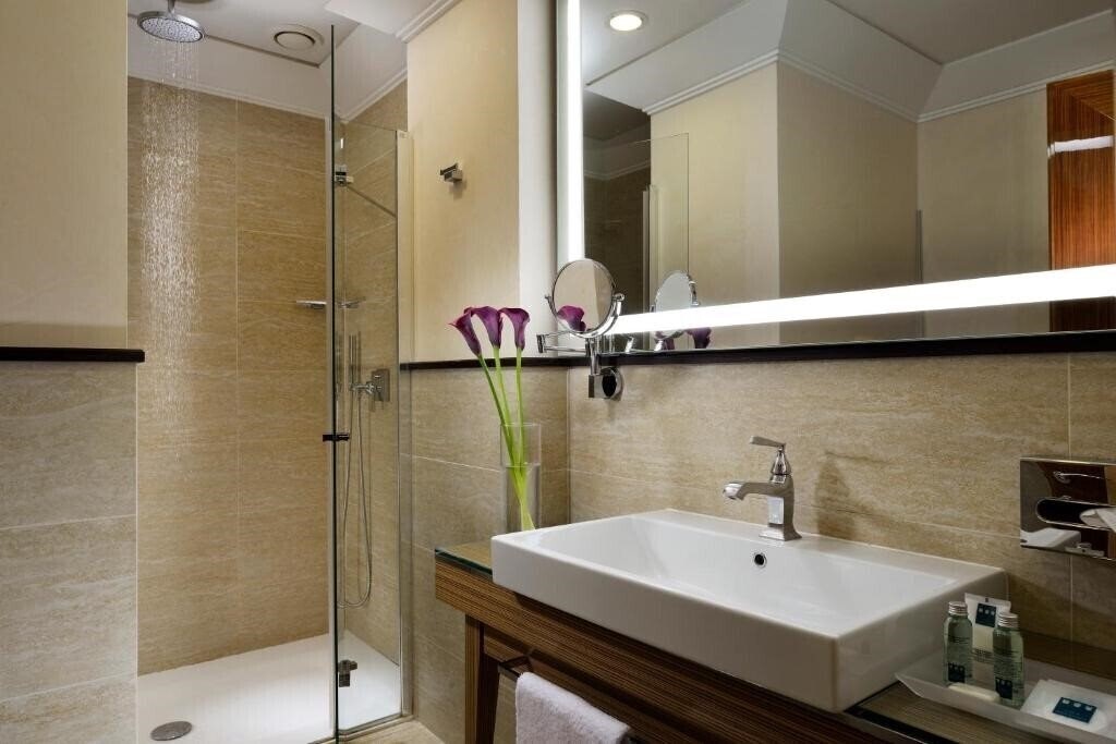 Фотографія Una Hotel Roma 4*