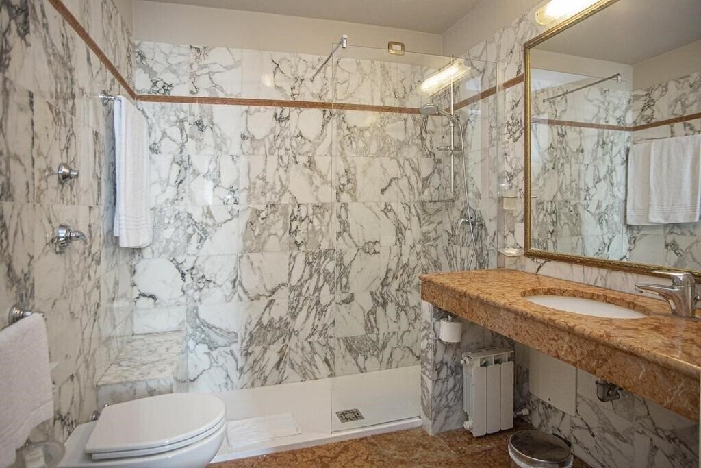 Фотографія Donatello 3*