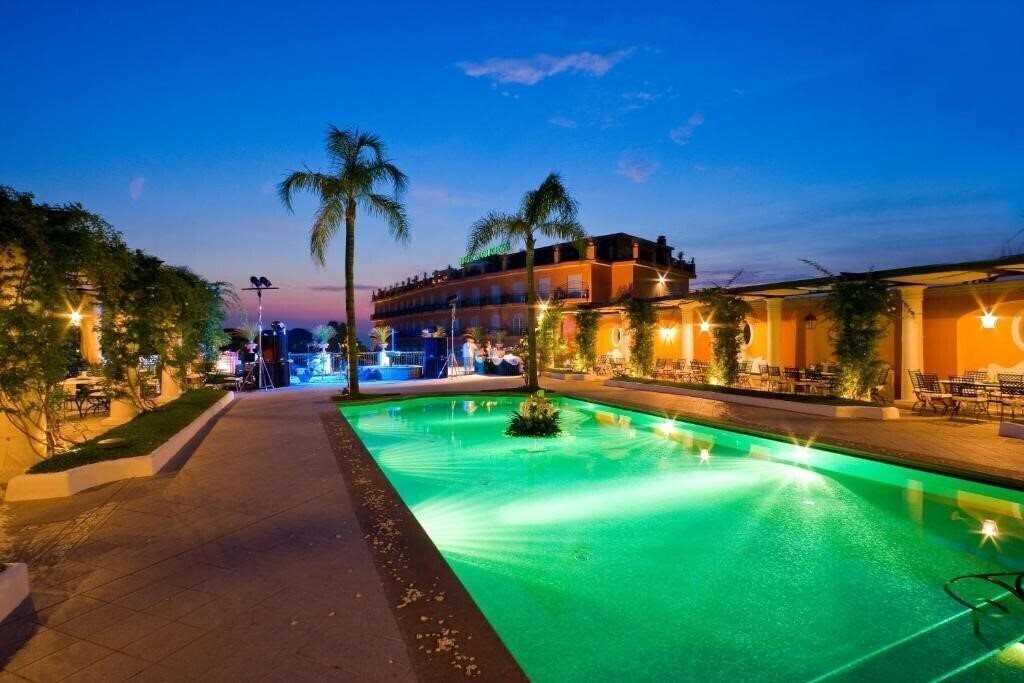 Территория Dei Congressi 4*