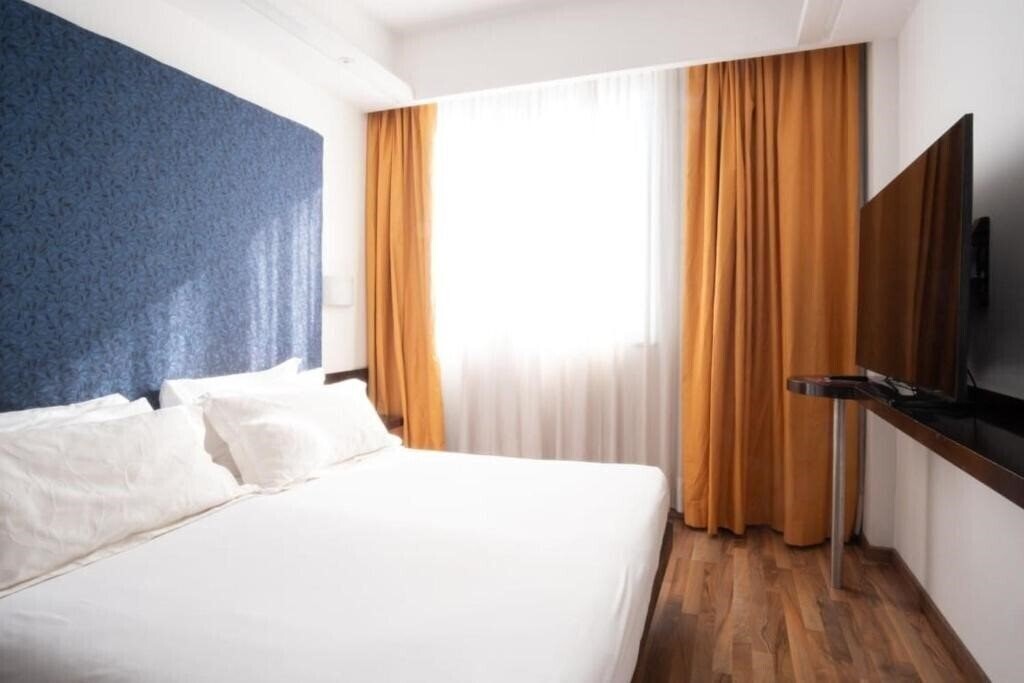 Готель Degli Imperatori 4*