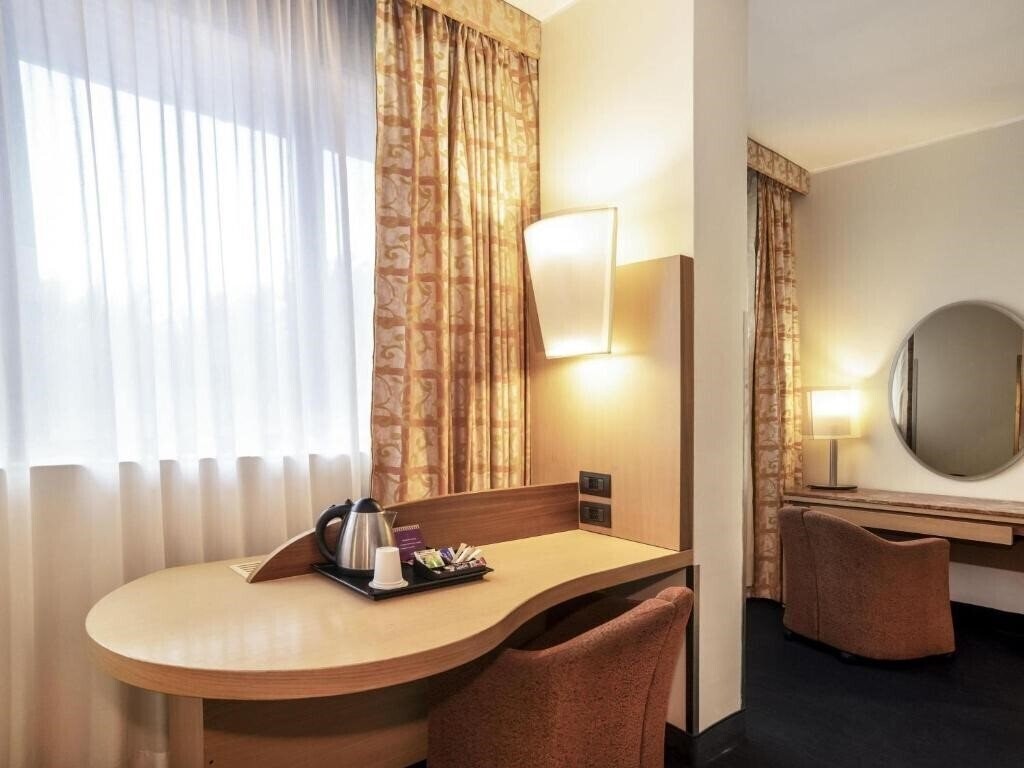 Фотография Mercure Roma West 4*