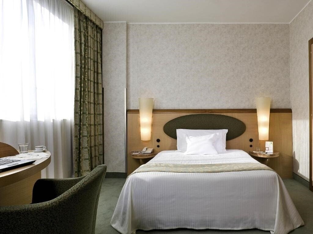 Панорама Mercure Roma West 4*