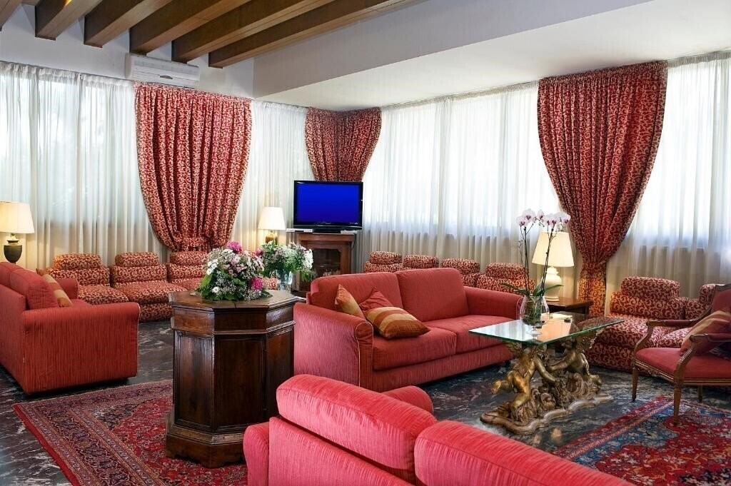 Вид Pinewood Hotel Rome 4*