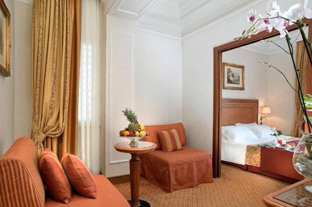 Территория Pinewood Hotel Rome 4*