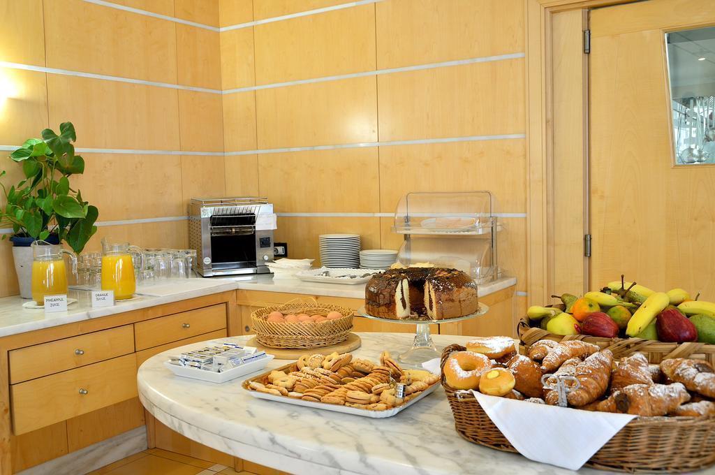 Вид Tre Fontane 3*