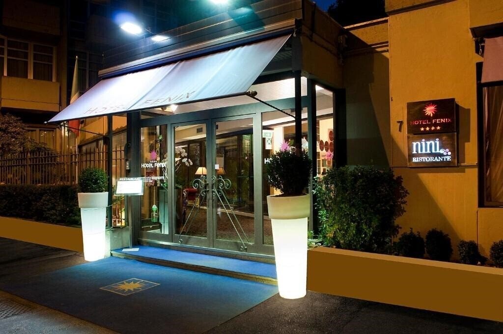 Апартаменти Fenix 4*