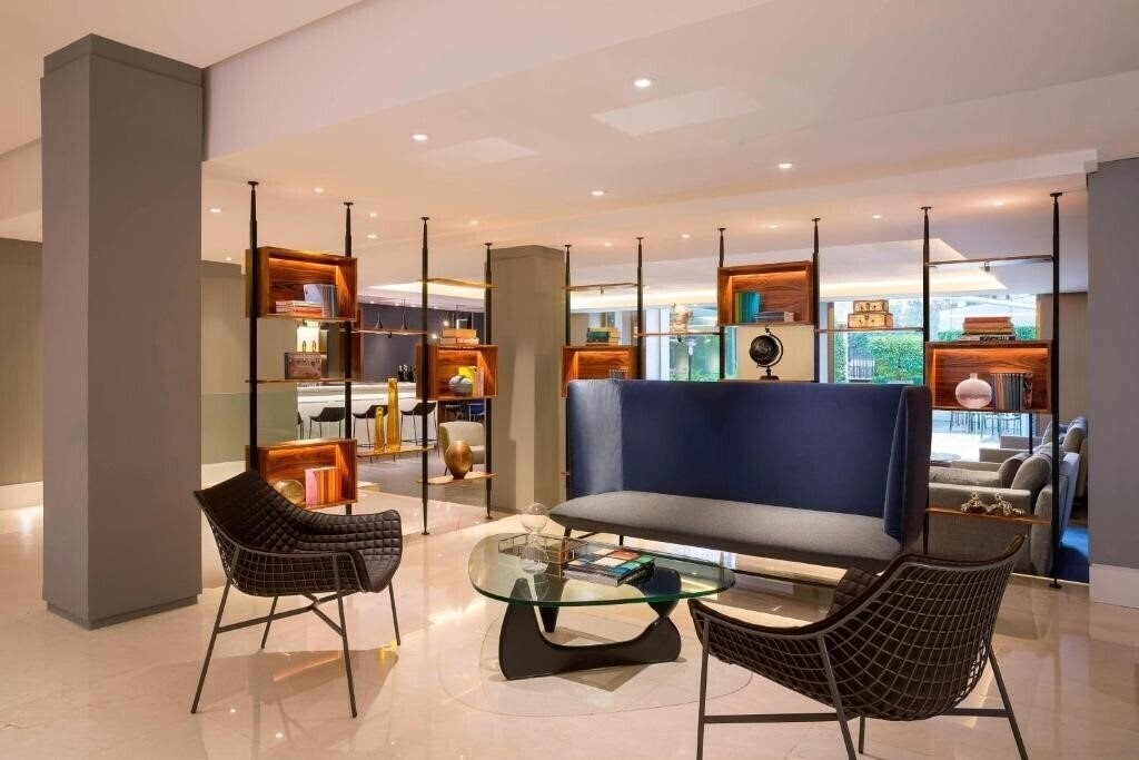 Територія Visconti Palace 4*