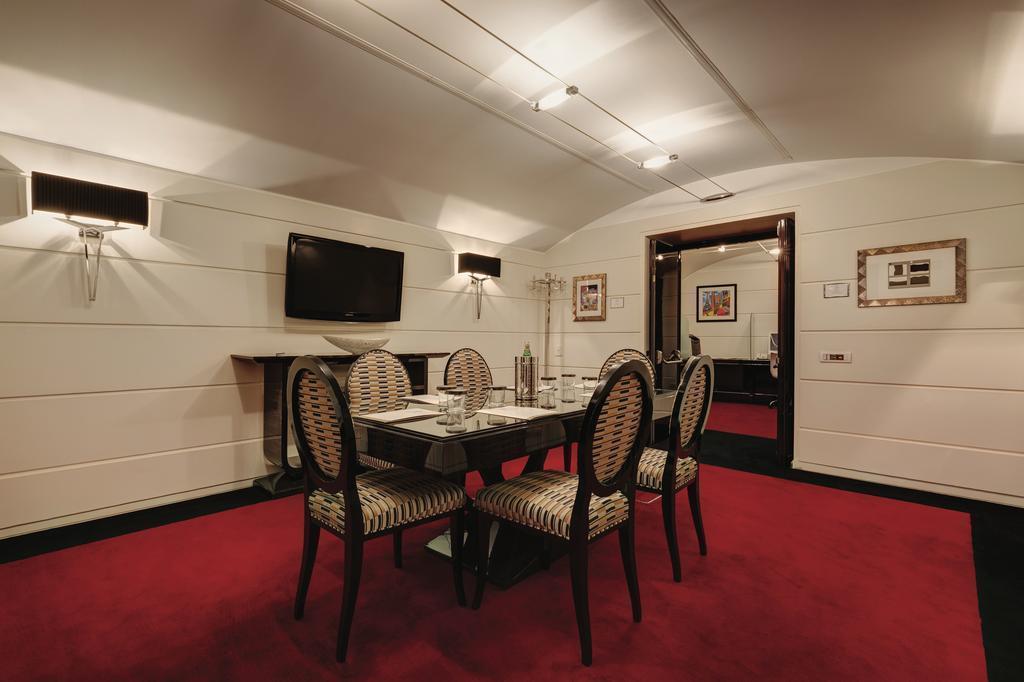 Панорама Grand Hotel Via Veneto 5*