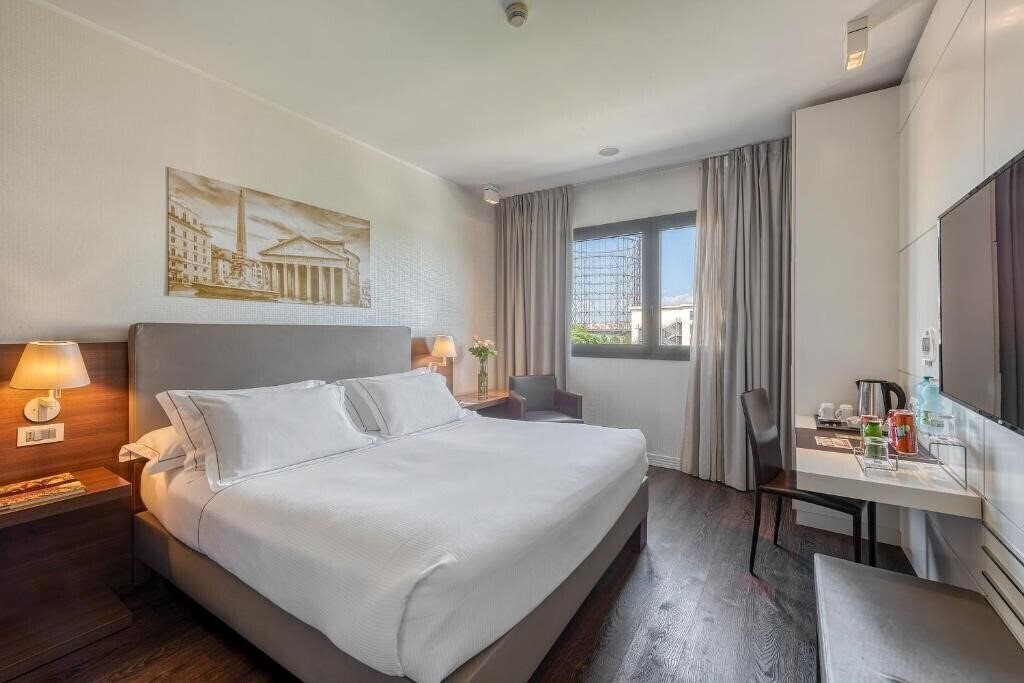 Панорама H10 Roma Citta 4*