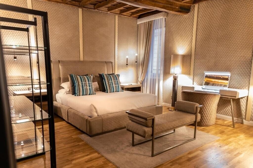 Фотография Spagna Royal Suite 4*