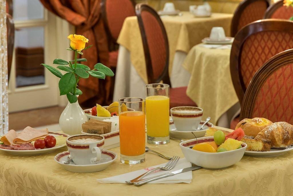 Апартаменти Albergo Del Senato 3*