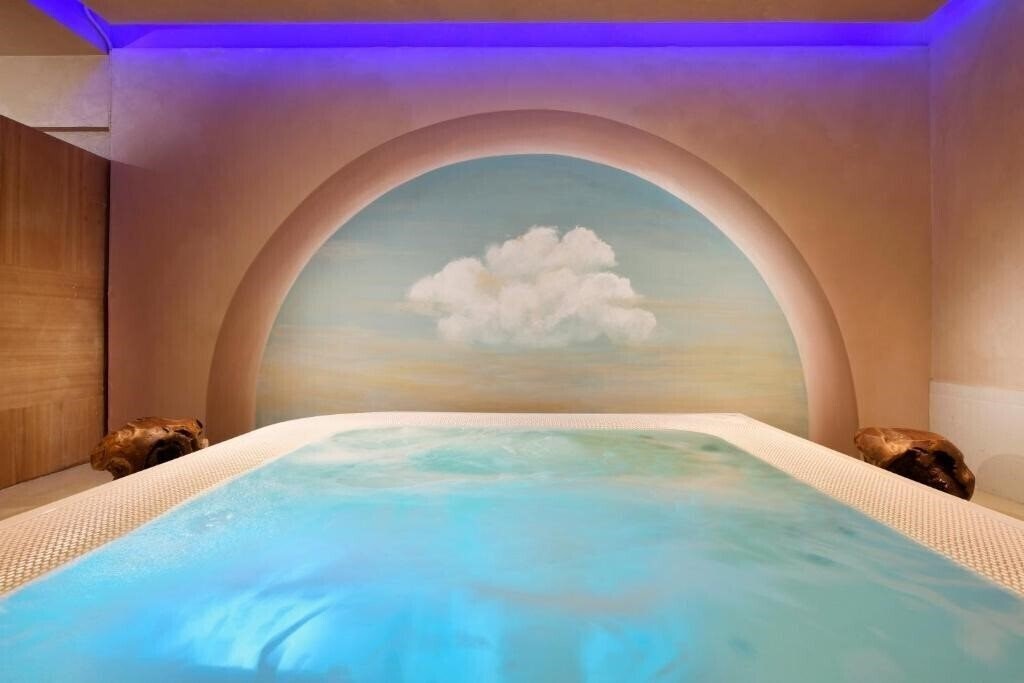 Панорама Leon's Place 4*