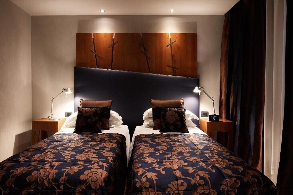 Апартаменты The Code Hotel 4*