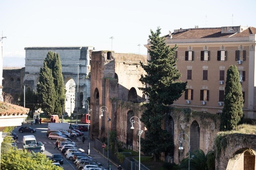 Апартаменти The Cross Hotel 3*