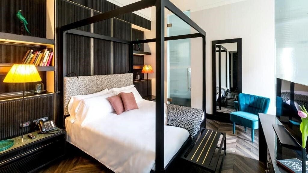 Готель The H'All Tailor Suite Roma 5*