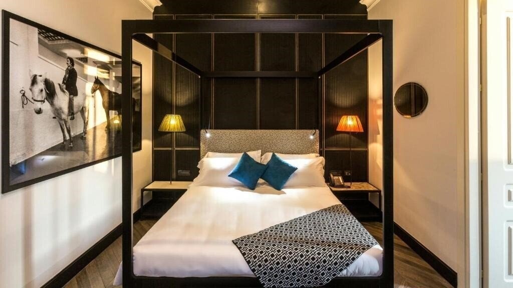 Апартаменти The H'All Tailor Suite Roma 5*