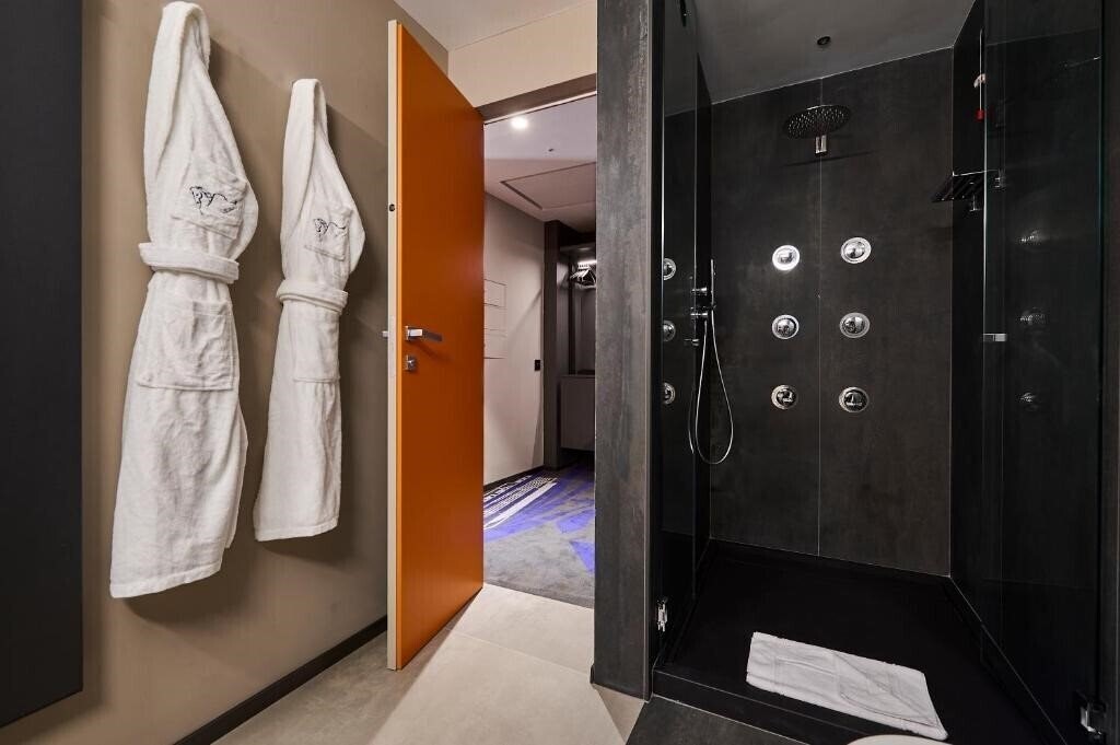 Территория Mytale Creative Academy Hotel 5*