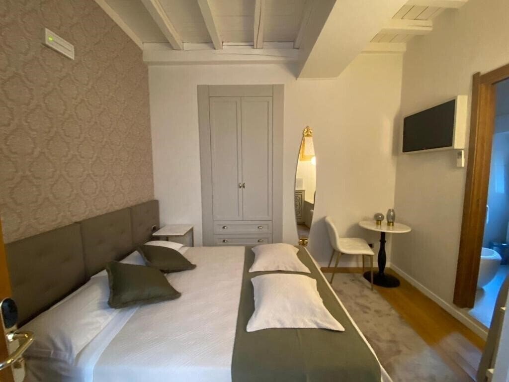 Територія Condotti Rooms (ex. Rhona'S Rooms) 5*