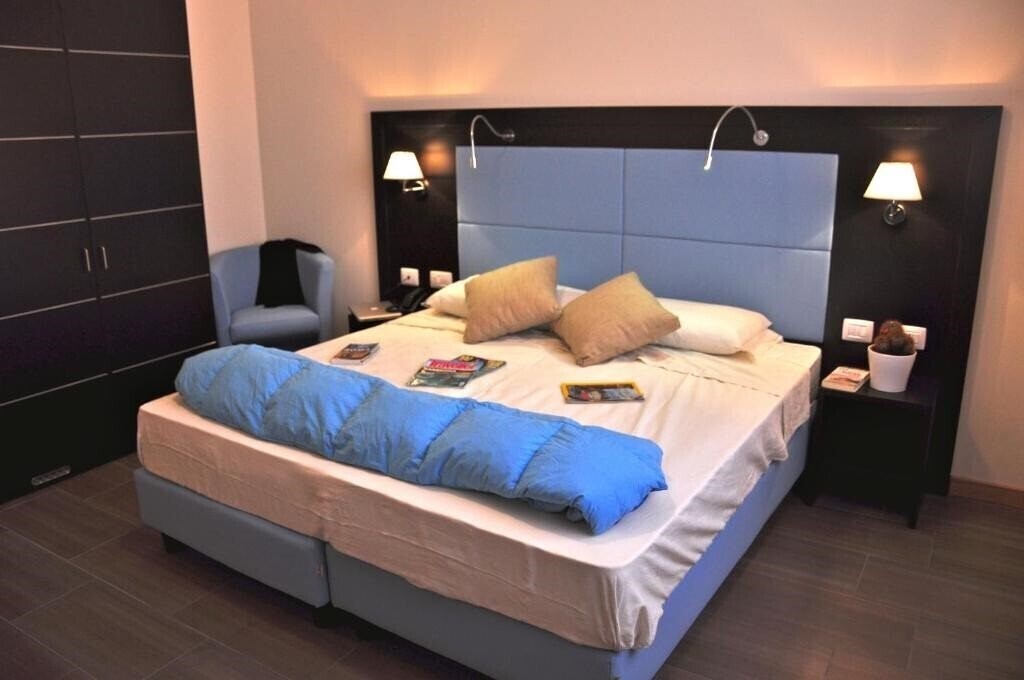 Территория 325 Tor Vergata 3*