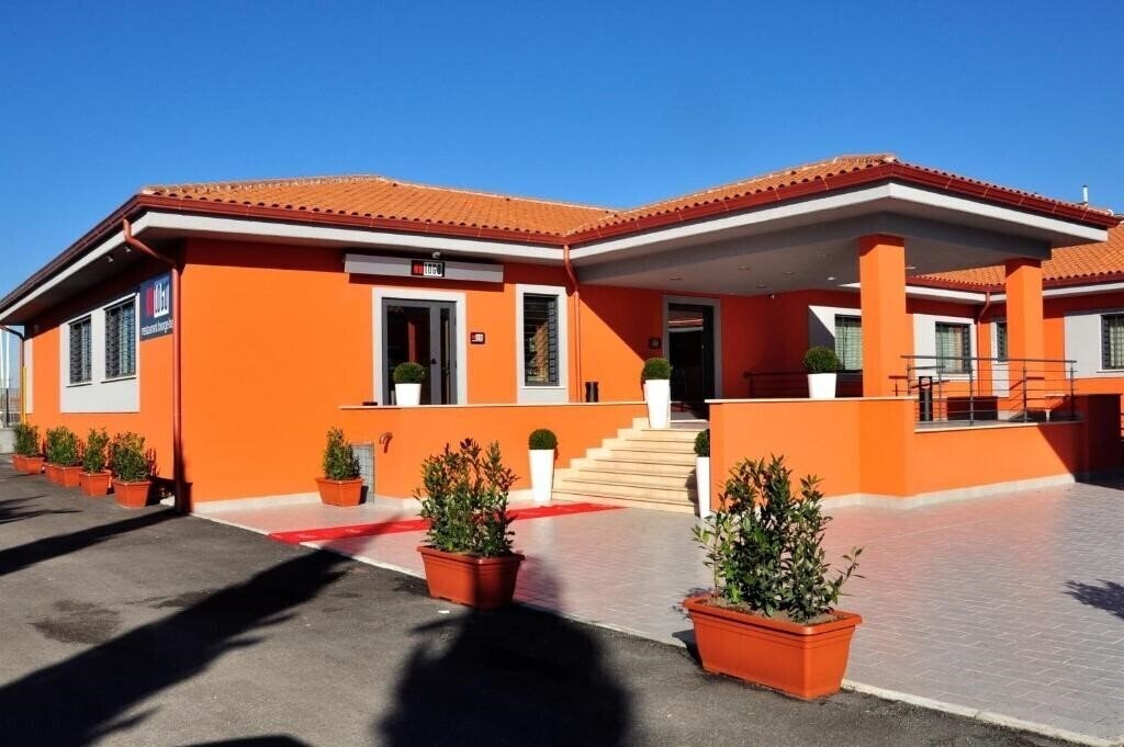 Отель 325 Tor Vergata 3*