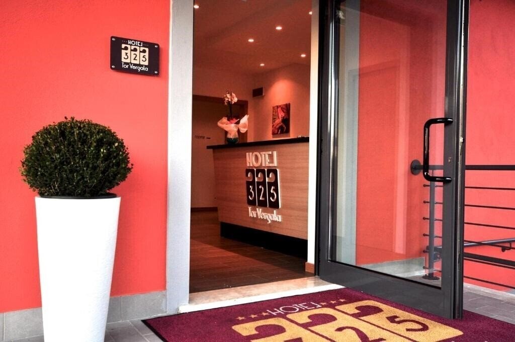 Изображение 325 Tor Vergata 3*