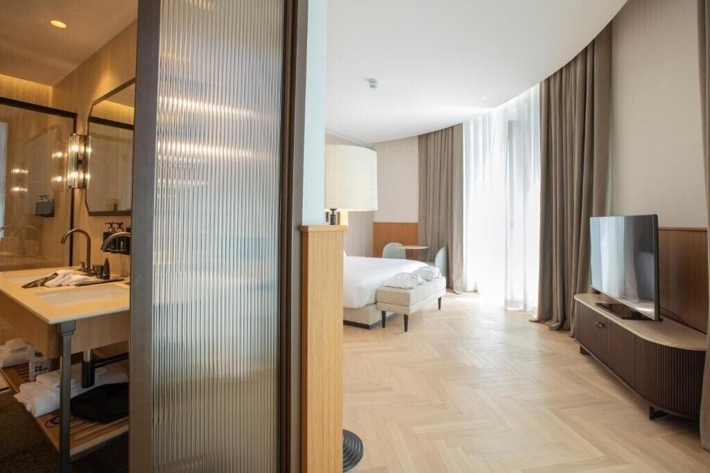 Территория Circle6 Rome 4*