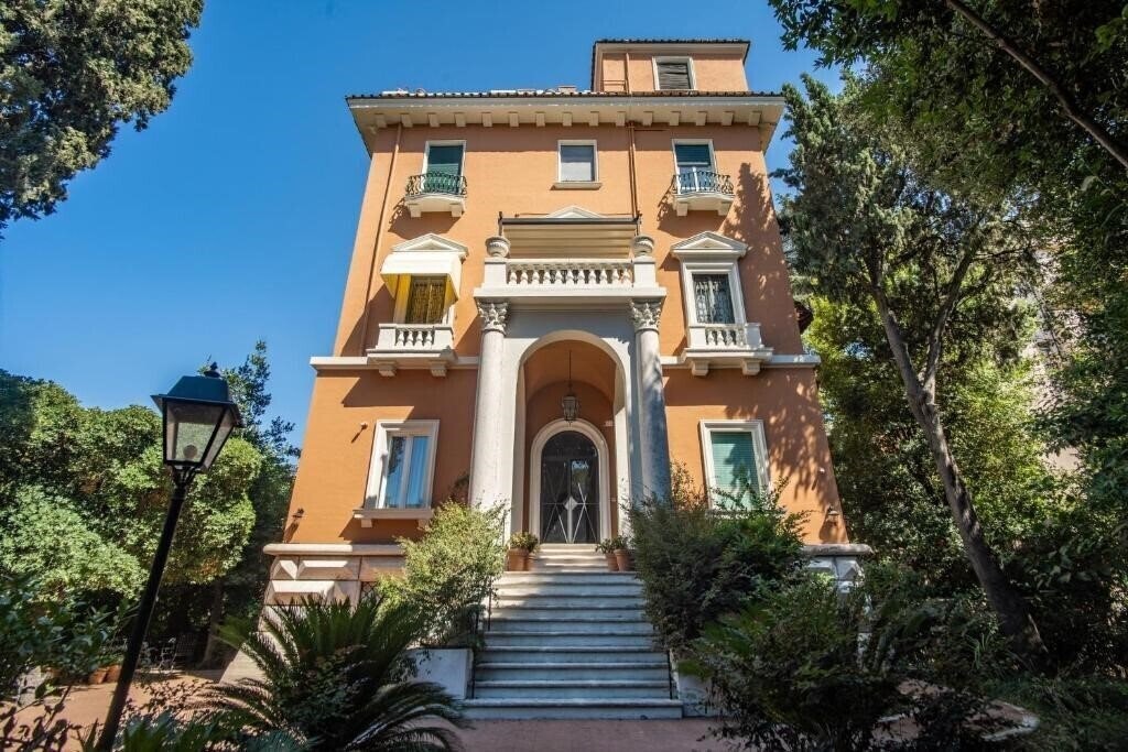 Отель Mangili Garden 3*