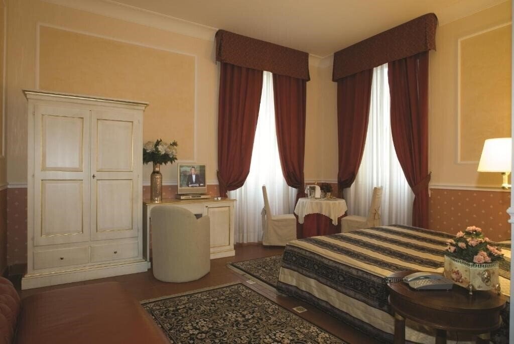 Панорама Antico Palazzo Rospigliosi 4*