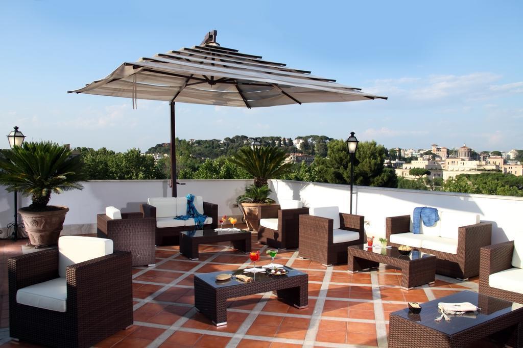 Апартаменты Donna Laura Palace 4*