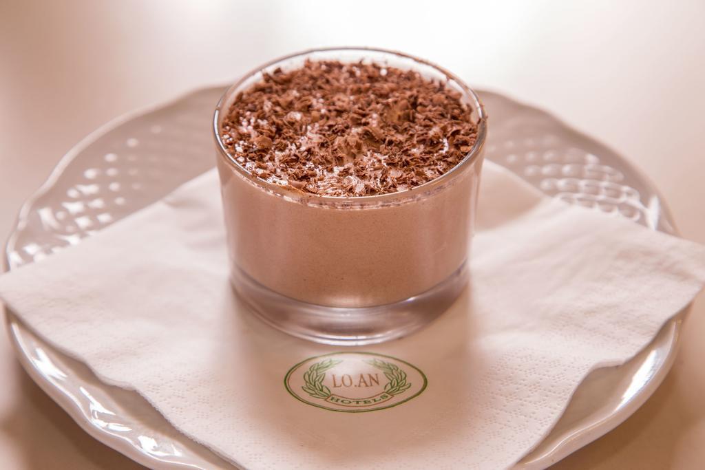 Панорама Donna Laura Palace 4*