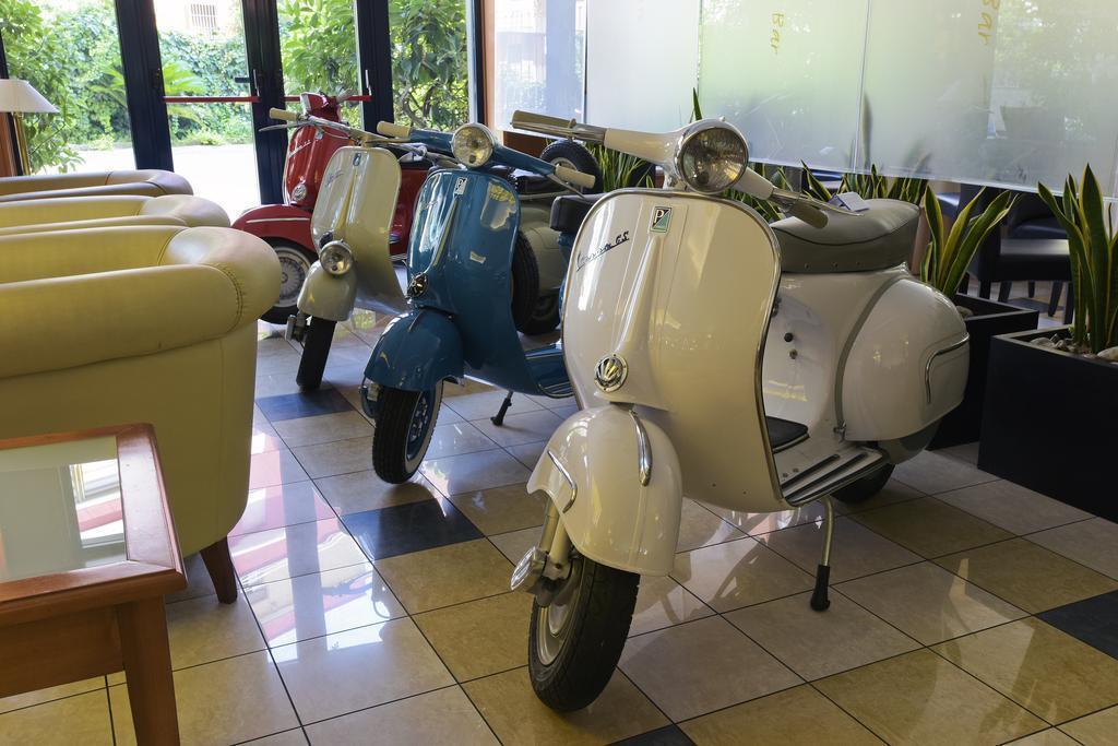 Территория Grand Hotel Tiberio 4*