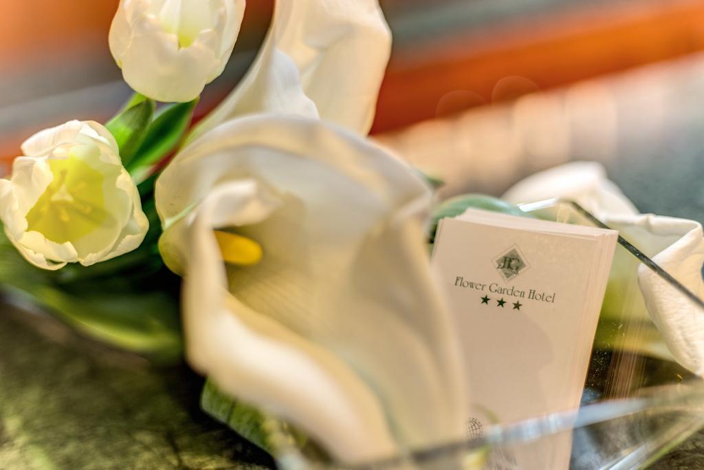 Апартаменти Flower Garden 3*