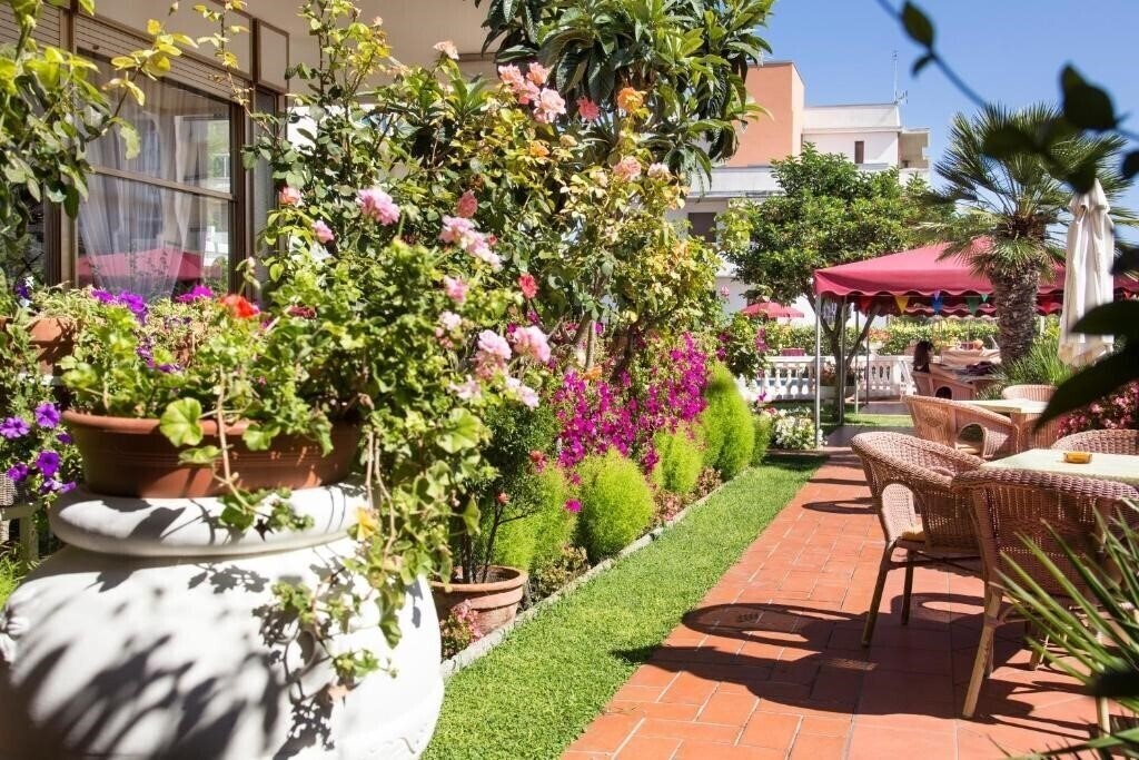 Апартаменти Apollo 3*