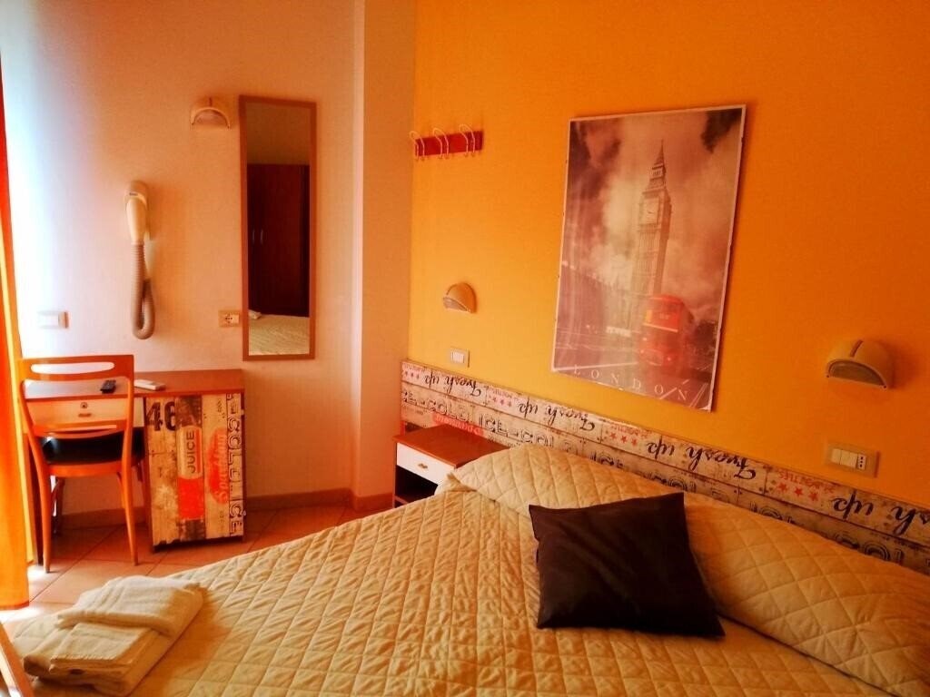 Панорама Galles (Rimini) 3*