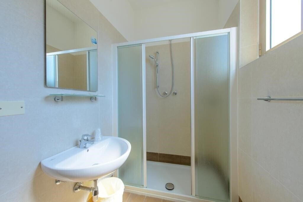 Территория Hotel Cirene 3*