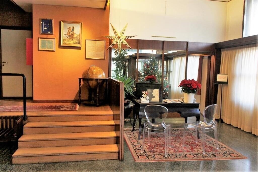 Вид Hotel Napoleon 2*