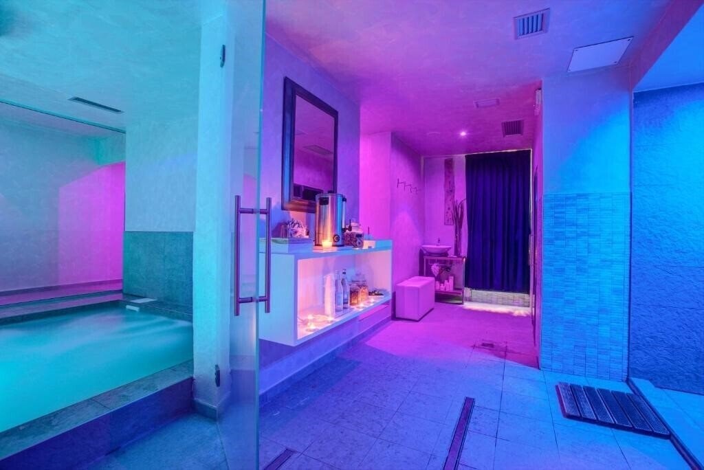 Вид Hotel Ferretti Beach 4*