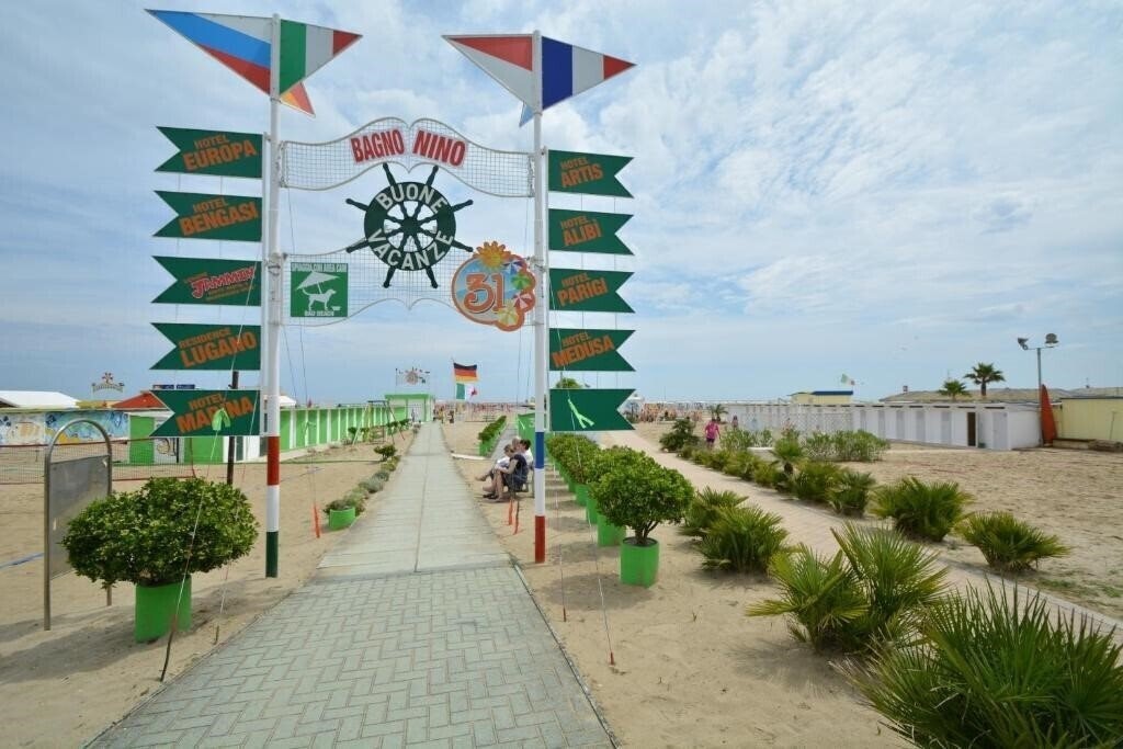 Вид Hotel Europa Rimini 3*