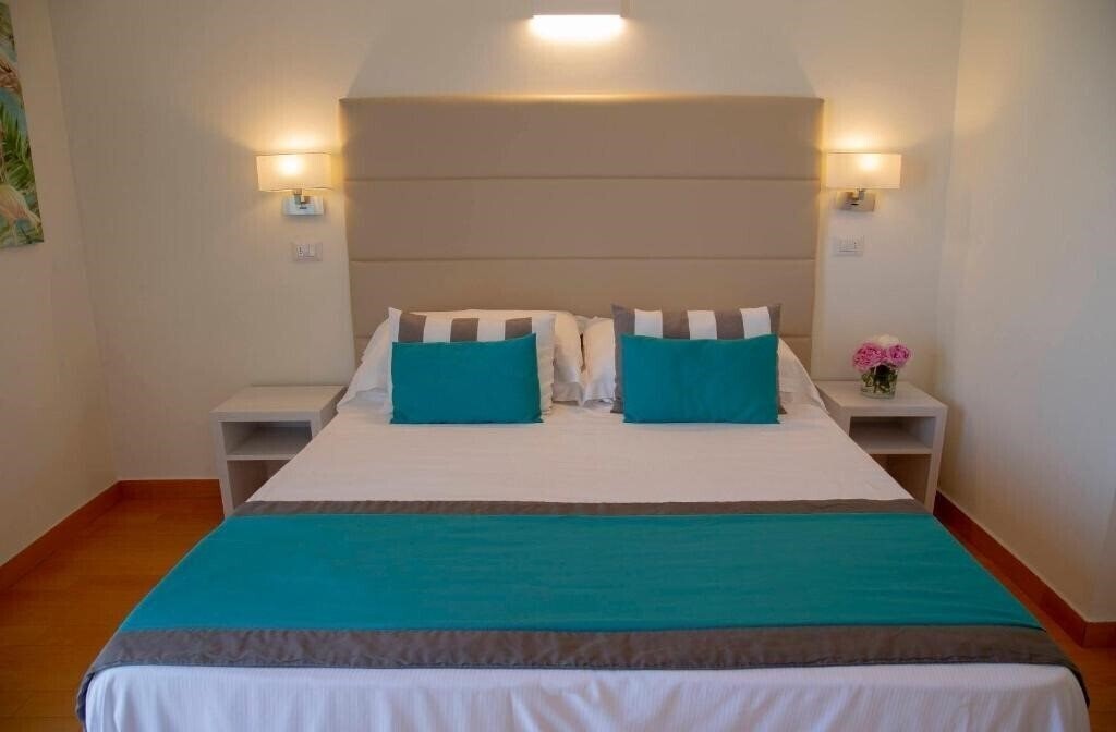 Панорама Mon Cheri 3*