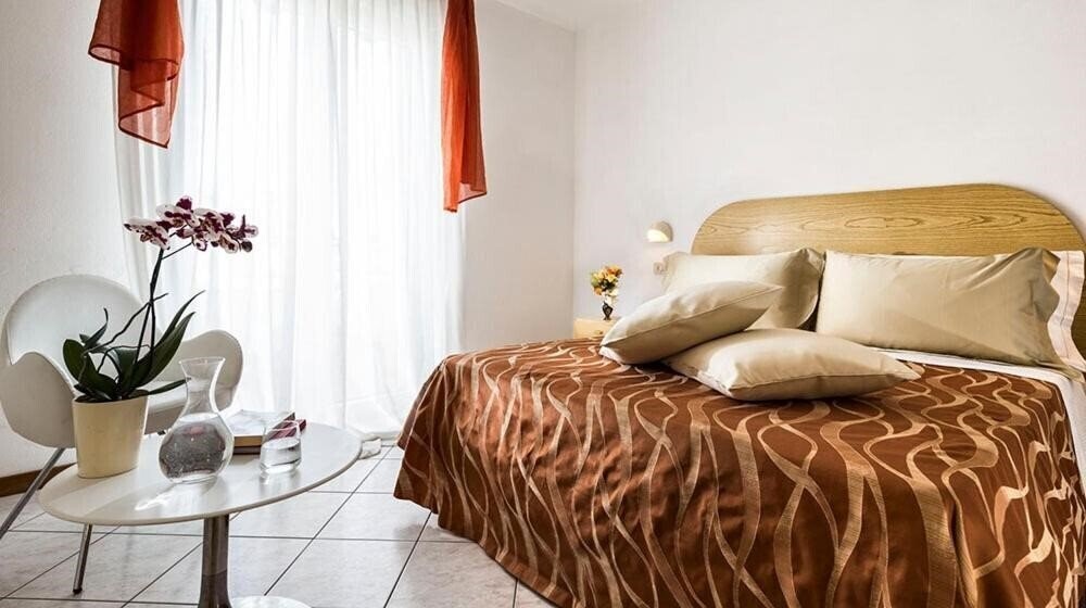 Апартаменти Capinera (Miramare) 3*