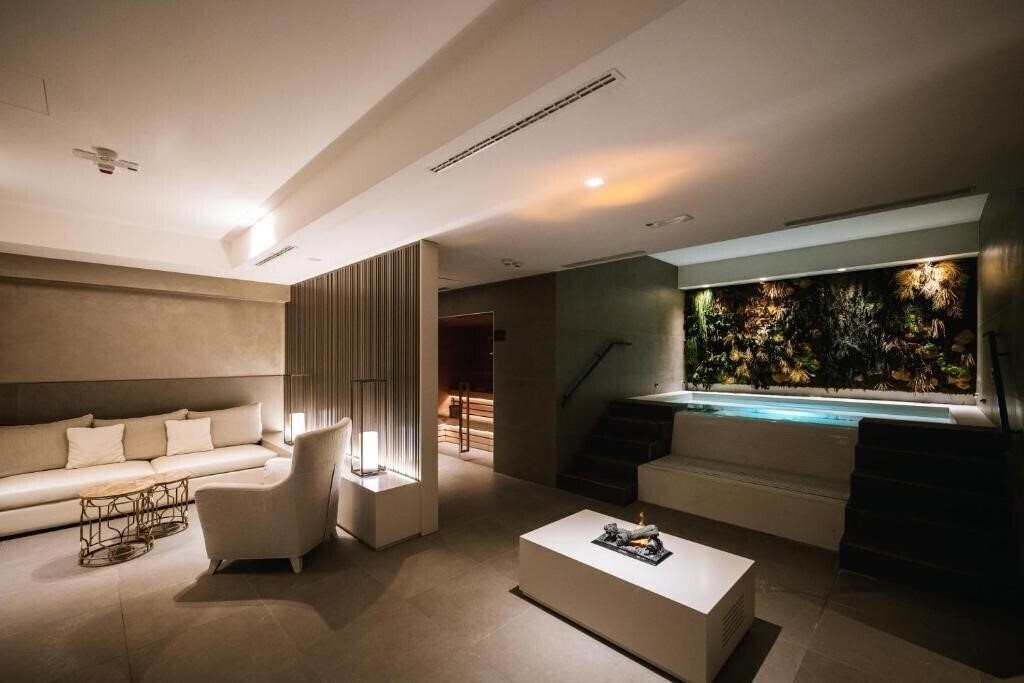 Территория De La Ville Hotel (Riccione) 4*