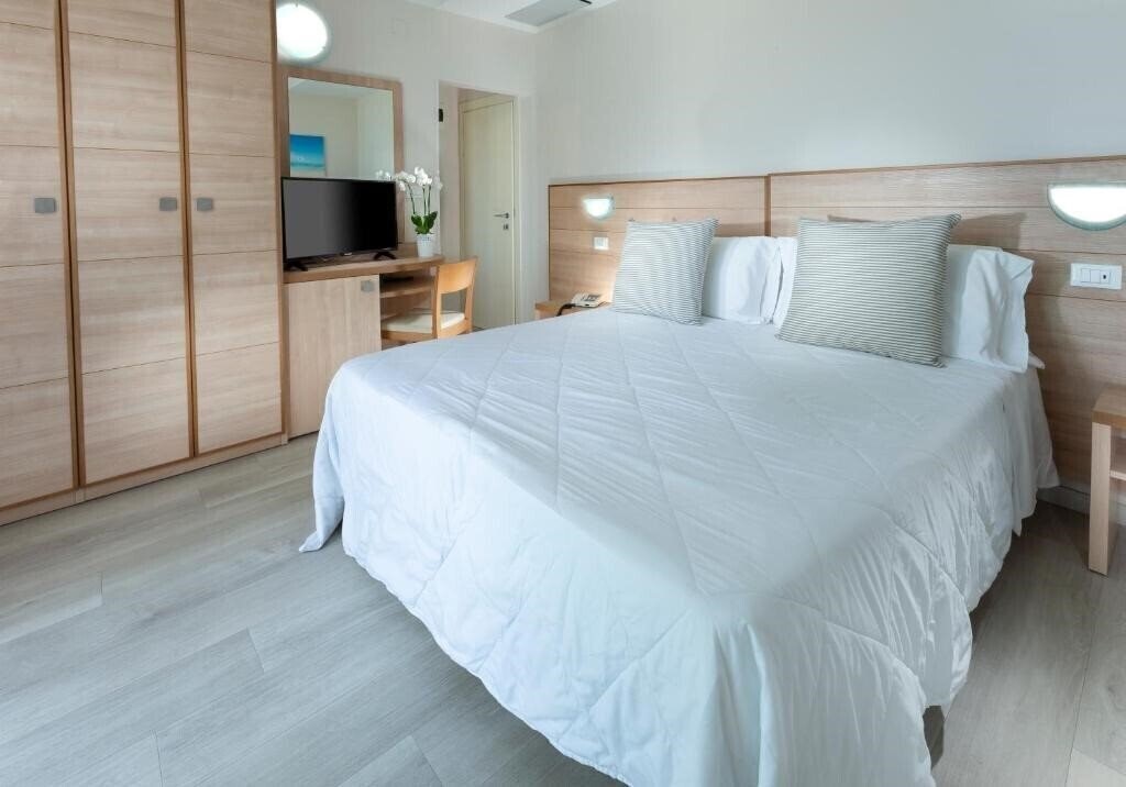 Панорама Giulietta 3*