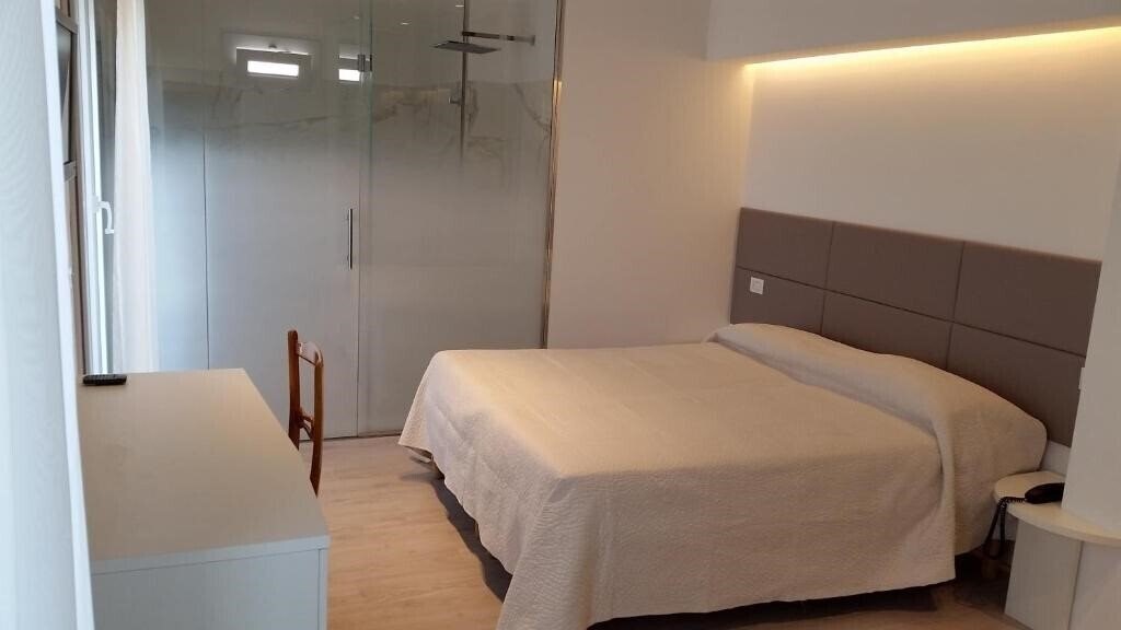 Вид Chic (Cattolica) 3*