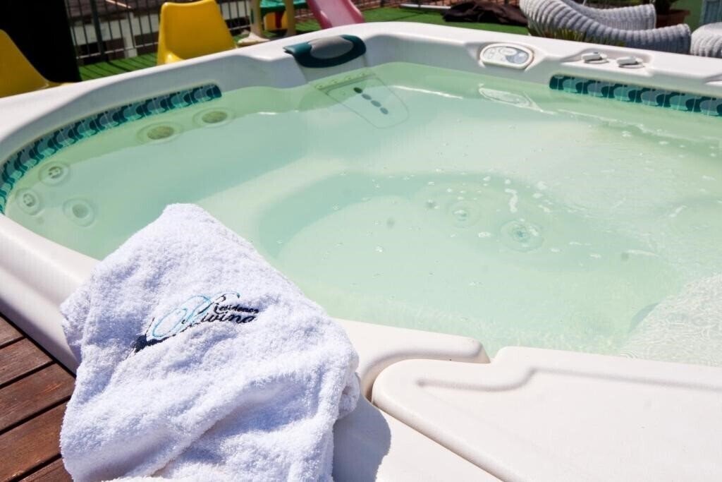 Панорама Residence Divina (Miramare) 3*