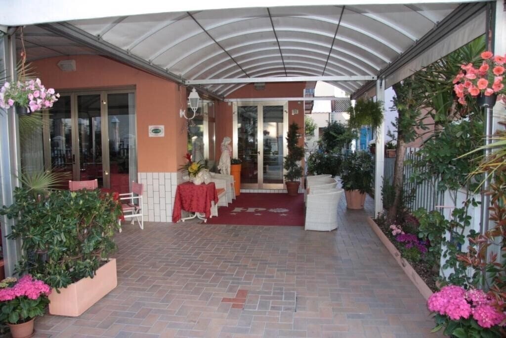 Готель Peonia (Marina Centro) 3*